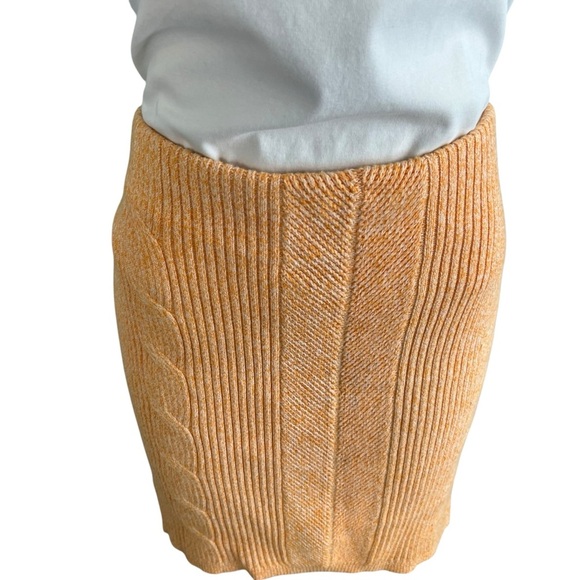 3/$30 🍂 Express Light Orange Knit Ribbed Skirt - Picture 4 of 10